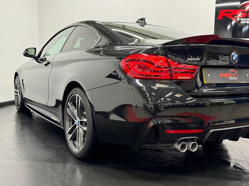 BMW 4 SERIES