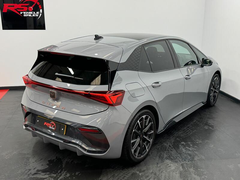 CUPRA BORN