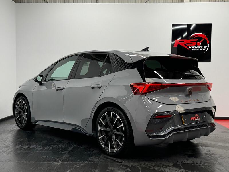 CUPRA BORN