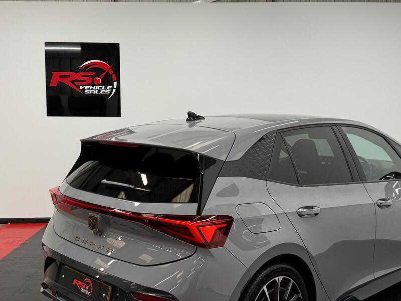 CUPRA BORN