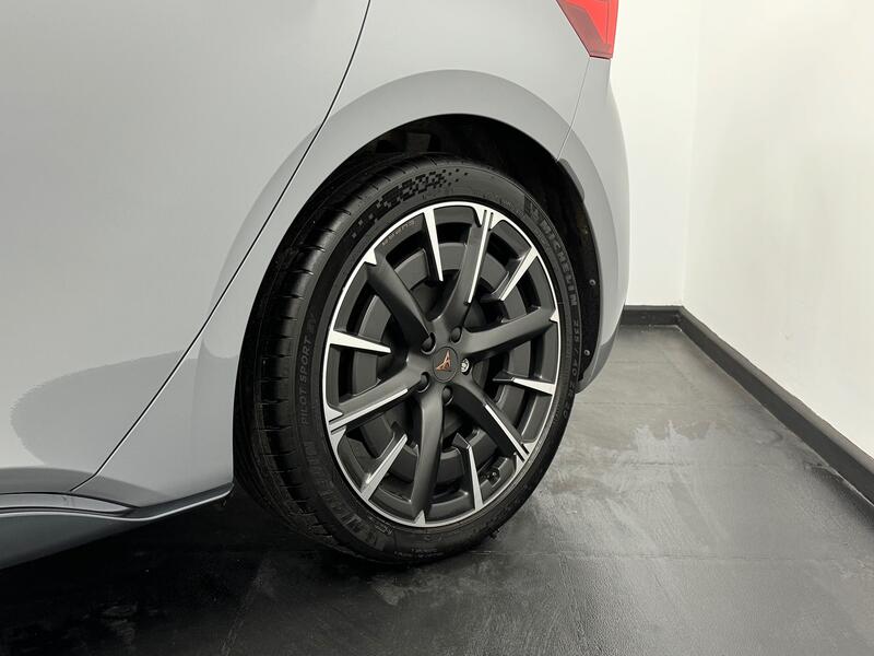 CUPRA BORN