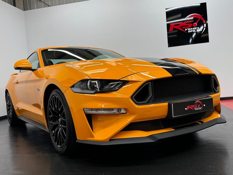 FORD MUSTANG