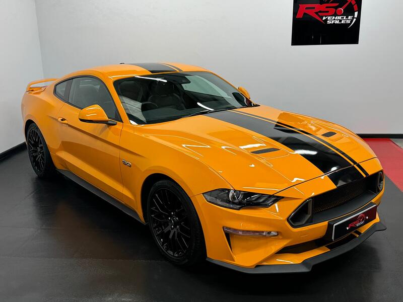FORD MUSTANG