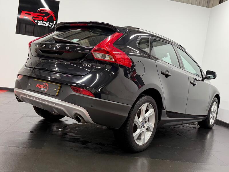 VOLVO V40 CROSS COUNTRY
