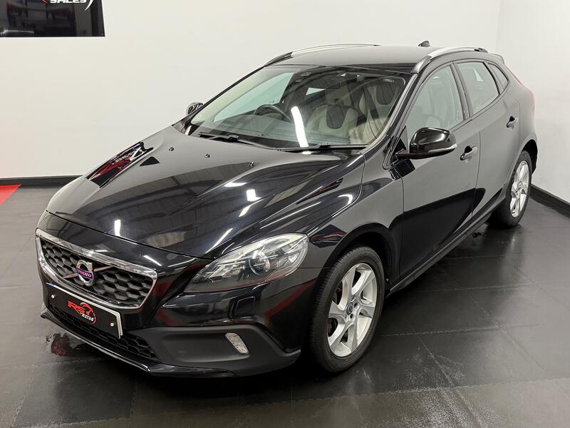 VOLVO V40 CROSS COUNTRY