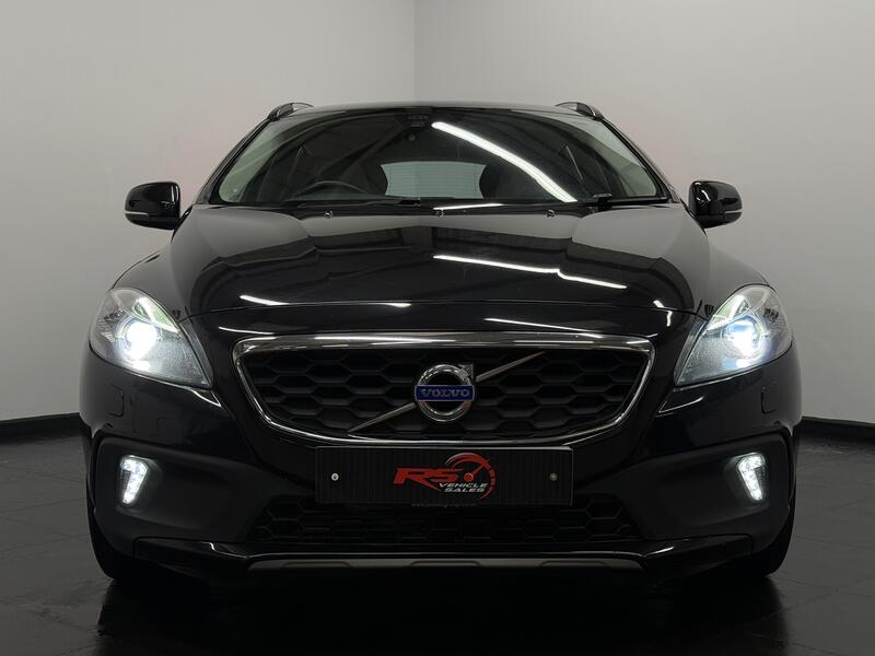 VOLVO V40 CROSS COUNTRY