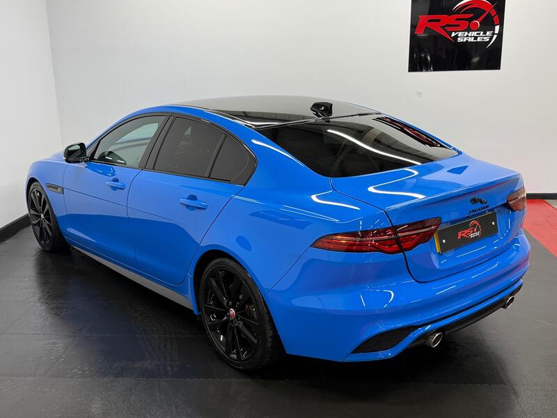 JAGUAR XE