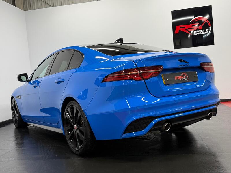 JAGUAR XE