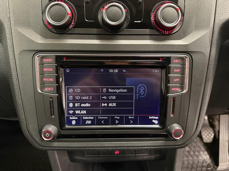 VOLKSWAGEN CADDY