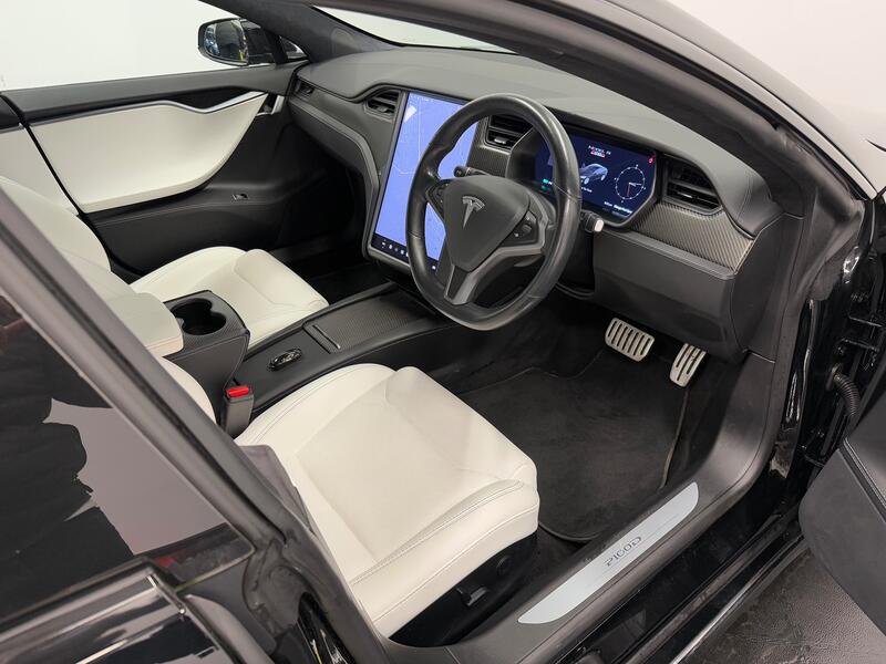 TESLA MODEL S