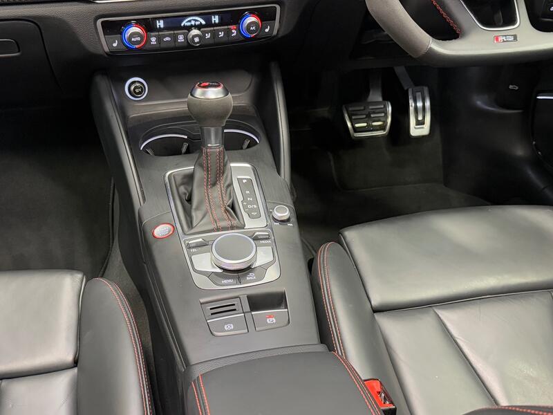 AUDI RS3