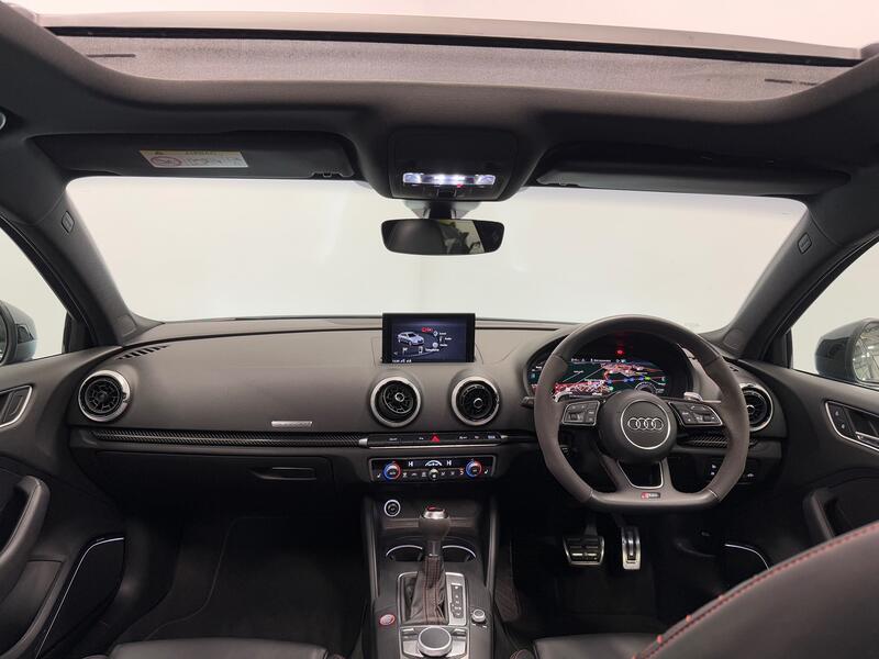 AUDI RS3