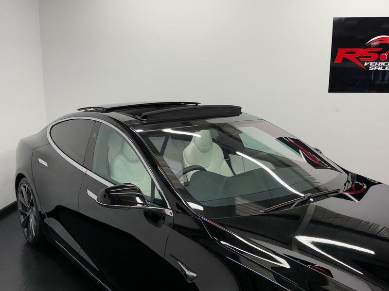 TESLA MODEL S