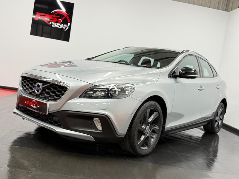 VOLVO V40 CROSS COUNTRY