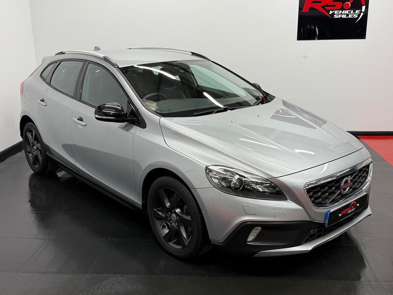 VOLVO V40 CROSS COUNTRY
