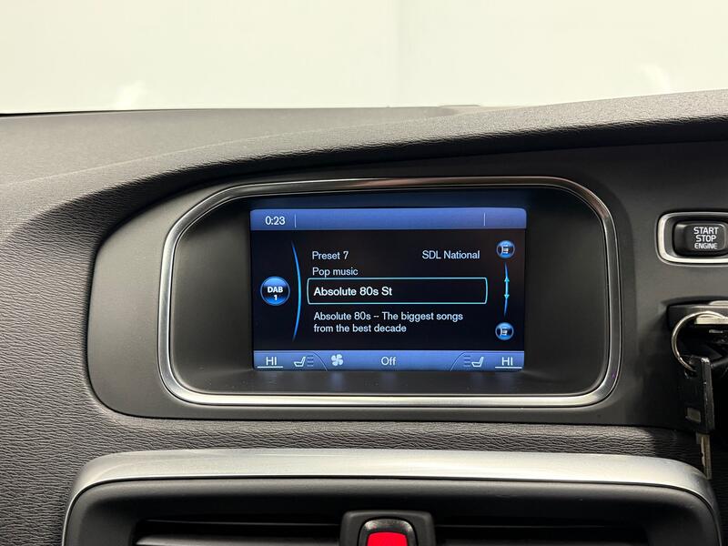 VOLVO V40 CROSS COUNTRY