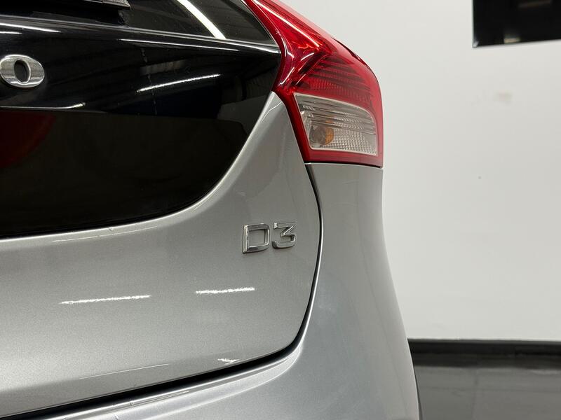 VOLVO V40 CROSS COUNTRY