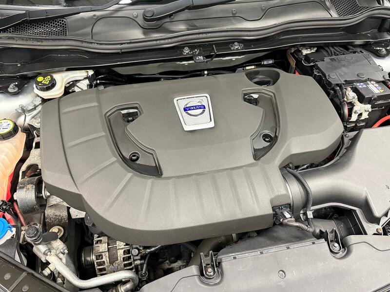 VOLVO V40 CROSS COUNTRY
