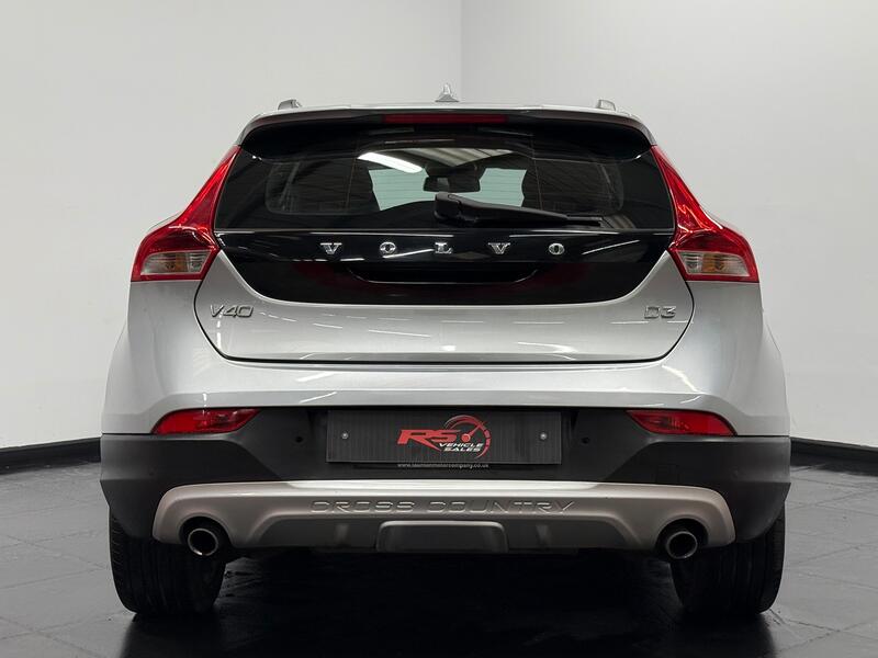 VOLVO V40 CROSS COUNTRY