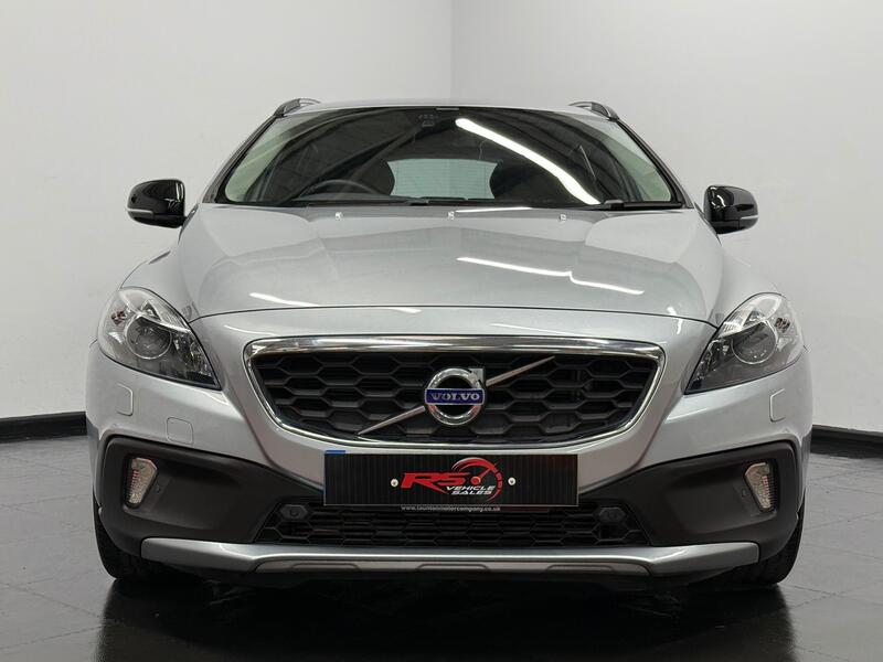 VOLVO V40 CROSS COUNTRY