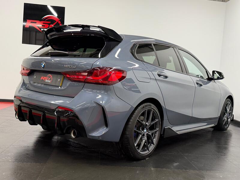 BMW 1 SERIES