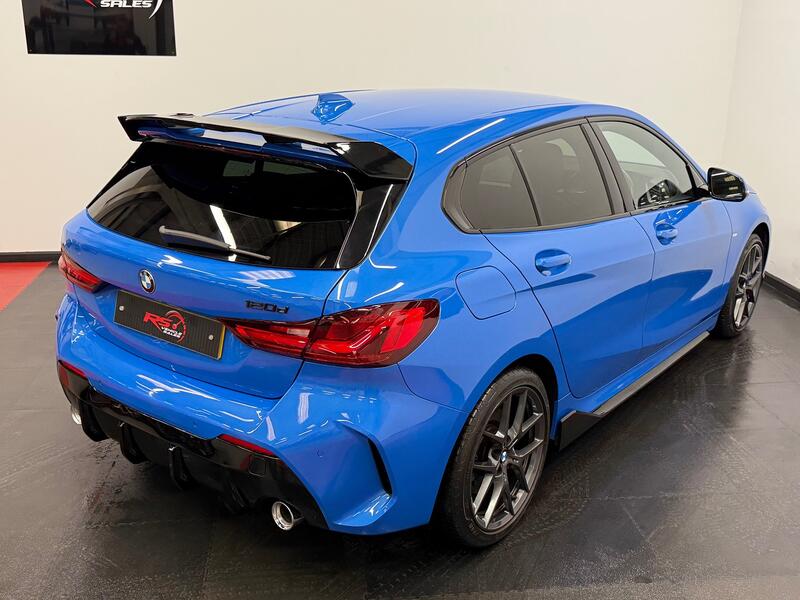 BMW 1 SERIES