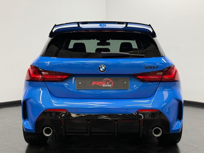 BMW 1 SERIES