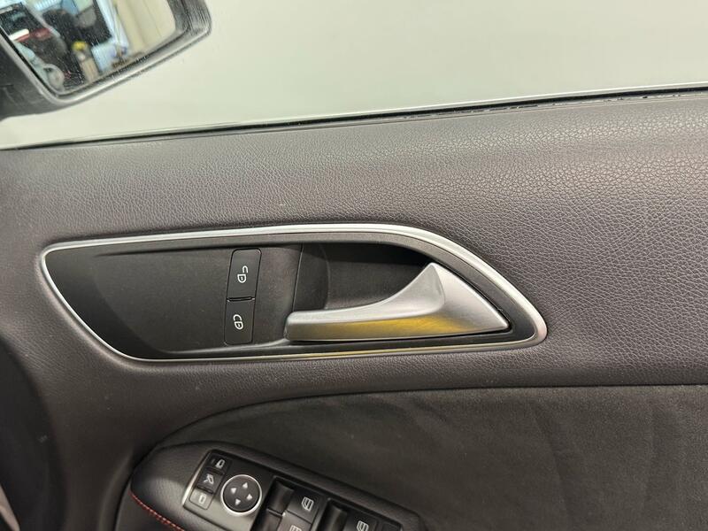 MERCEDES-BENZ B CLASS