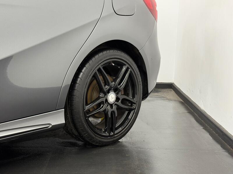 MERCEDES-BENZ B CLASS
