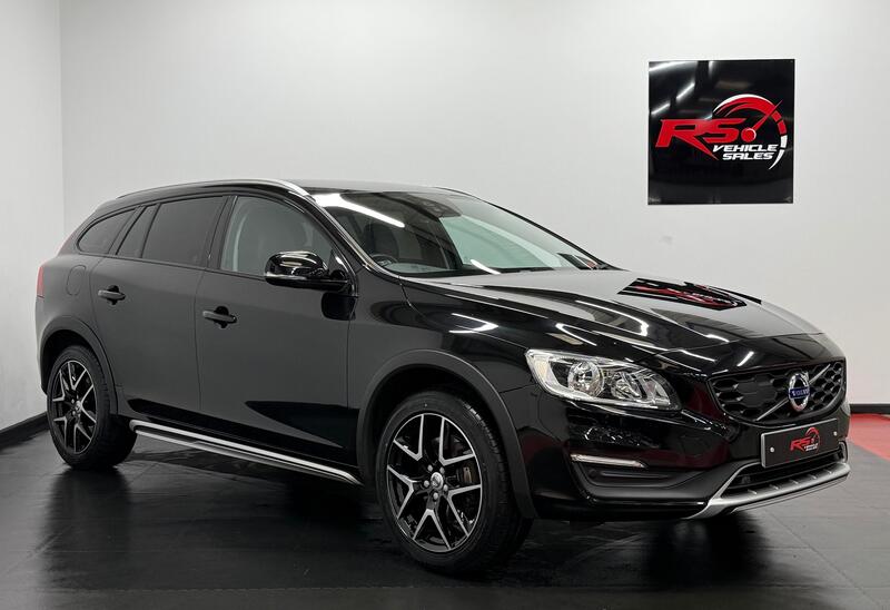 VOLVO V60 CROSS COUNTRY