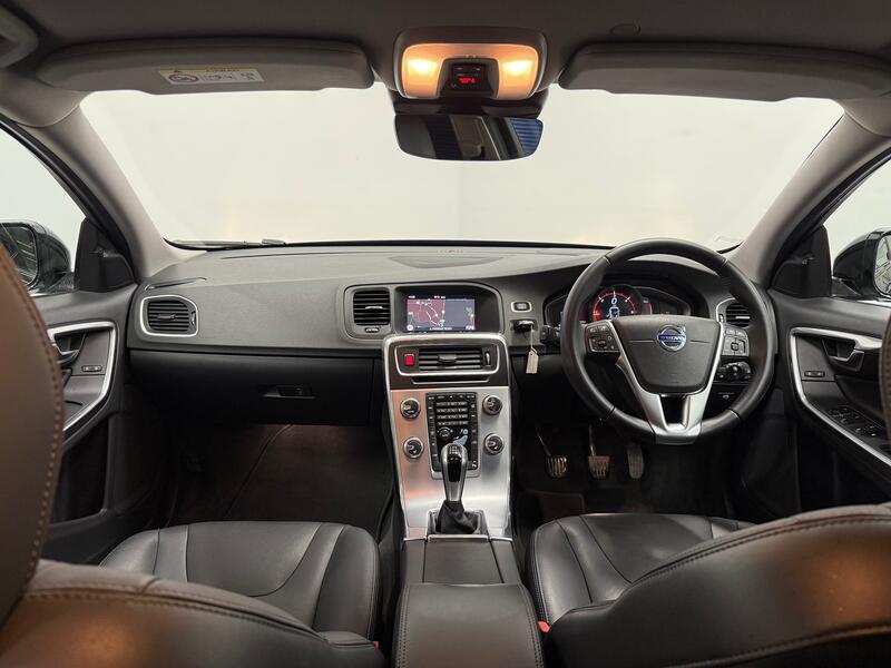 VOLVO V60 CROSS COUNTRY