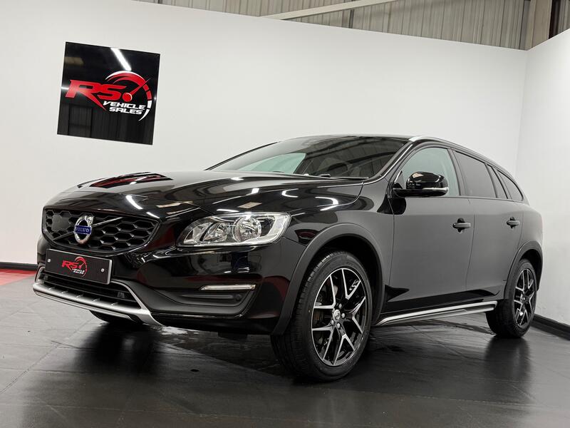 VOLVO V60 CROSS COUNTRY