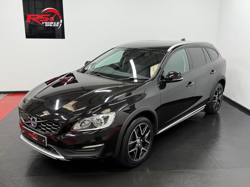 VOLVO V60 CROSS COUNTRY