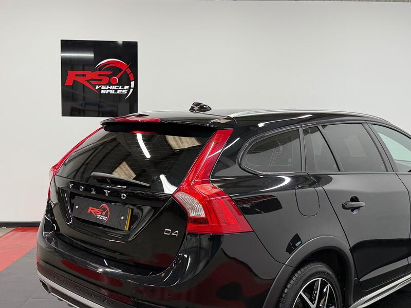 VOLVO V60 CROSS COUNTRY