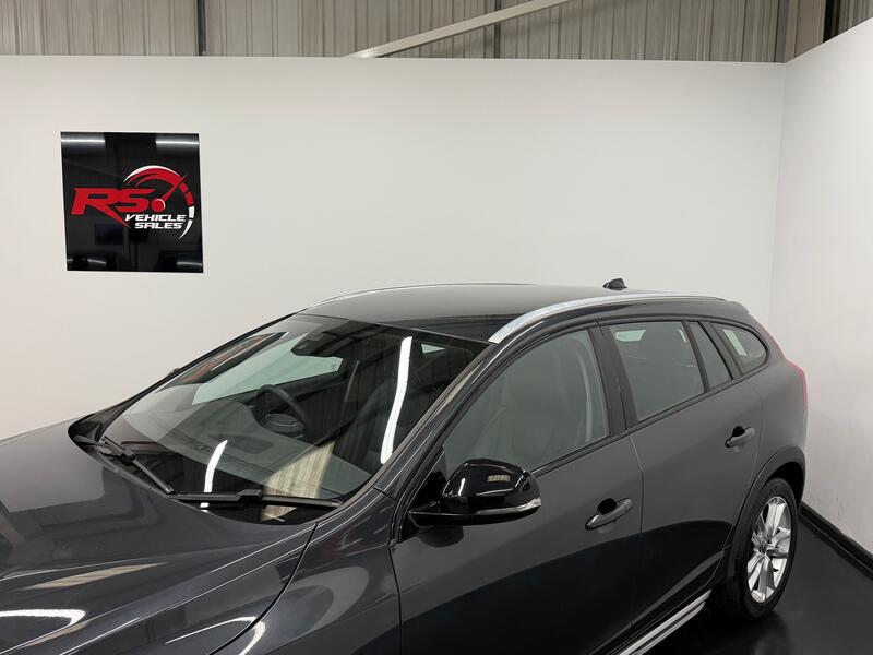 VOLVO V60 CROSS COUNTRY
