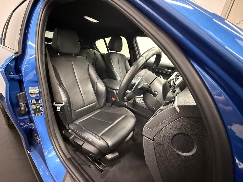 BMW 1 SERIES