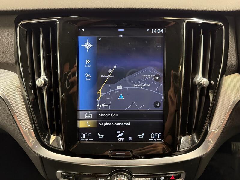 VOLVO V60 CROSS COUNTRY