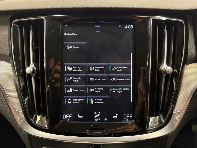 VOLVO V60 CROSS COUNTRY