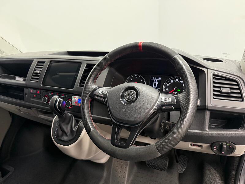 VOLKSWAGEN TRANSPORTER