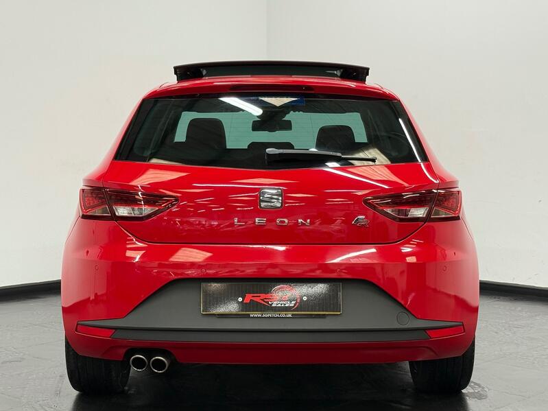 SEAT LEON