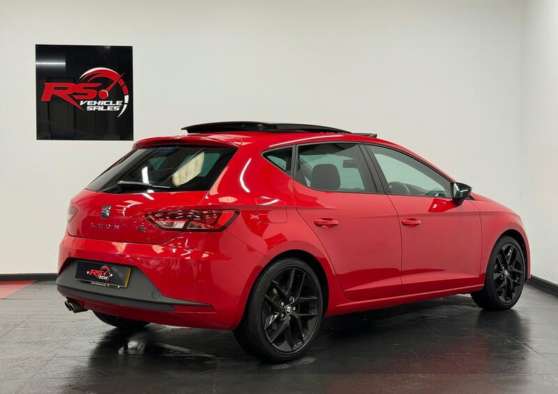 SEAT LEON