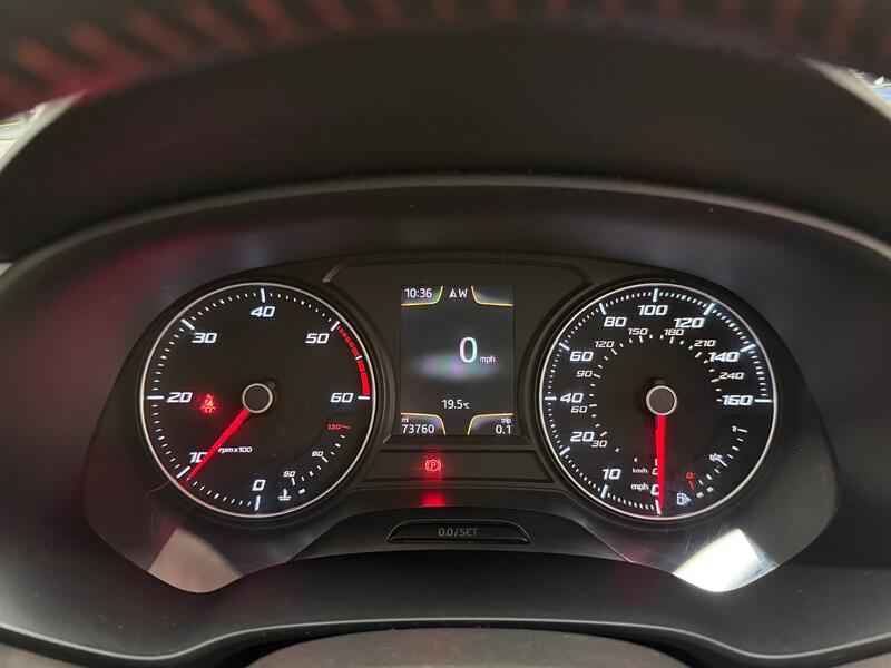 SEAT LEON