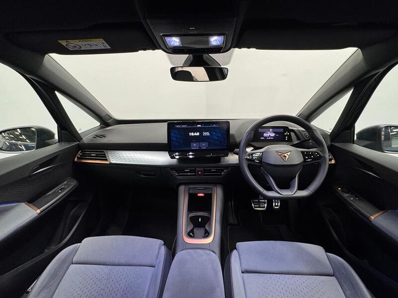 CUPRA BORN