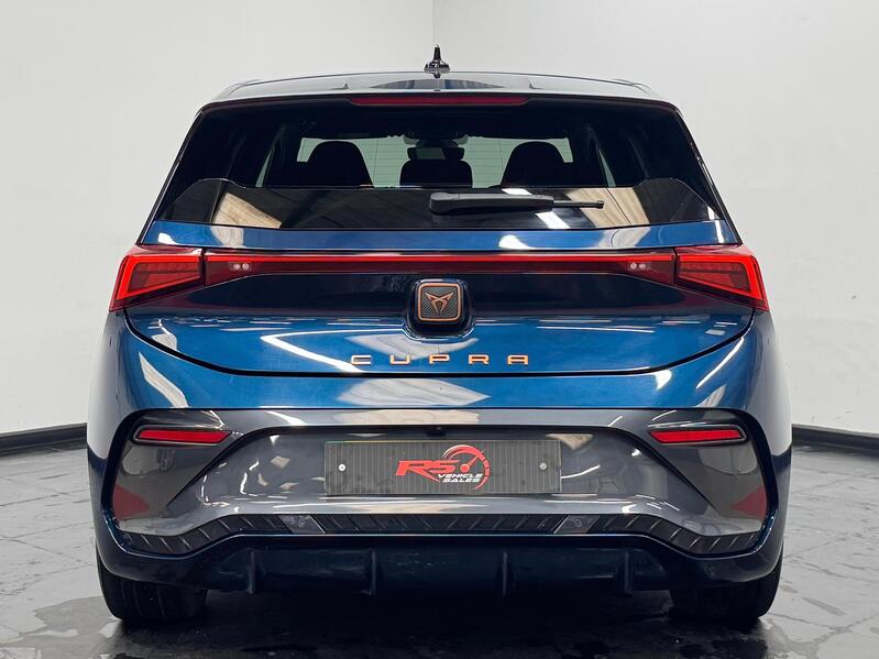 CUPRA BORN
