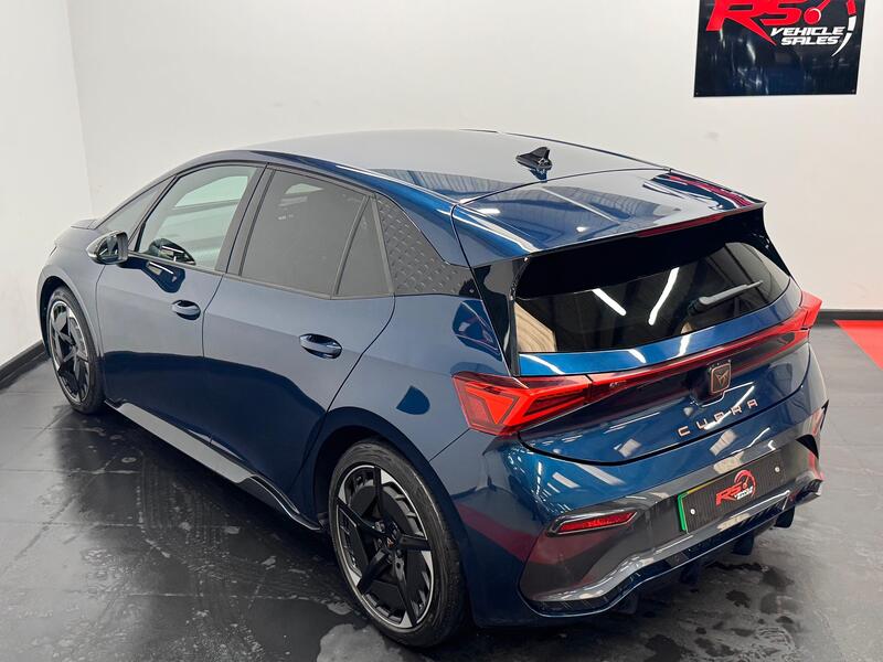 CUPRA BORN