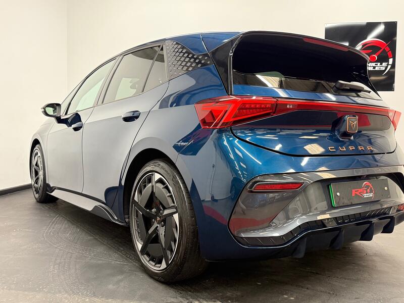 CUPRA BORN