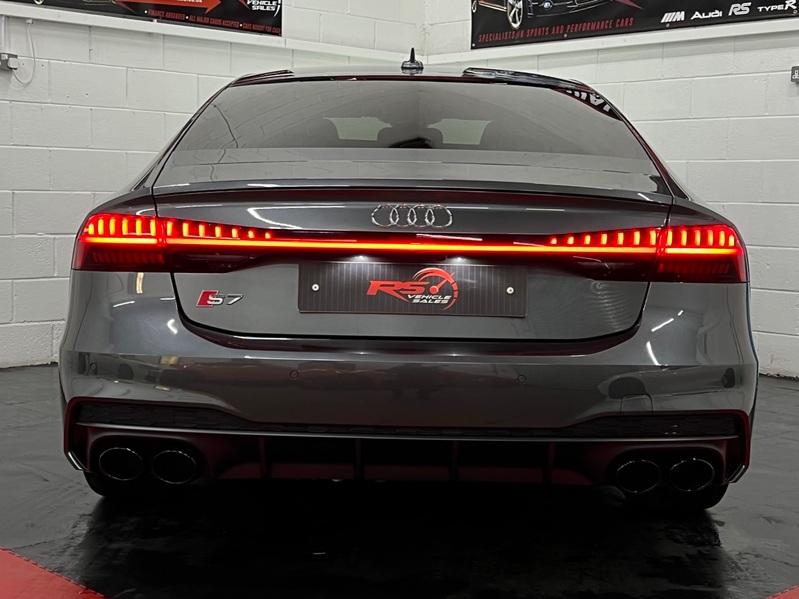 AUDI S7