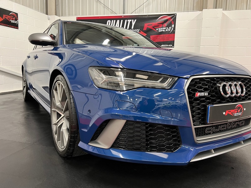 AUDI RS6