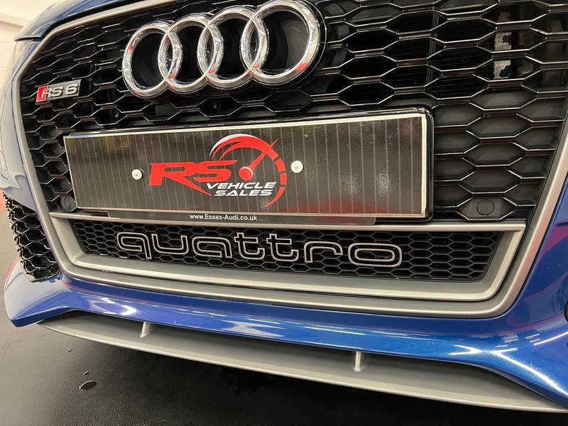 AUDI RS6