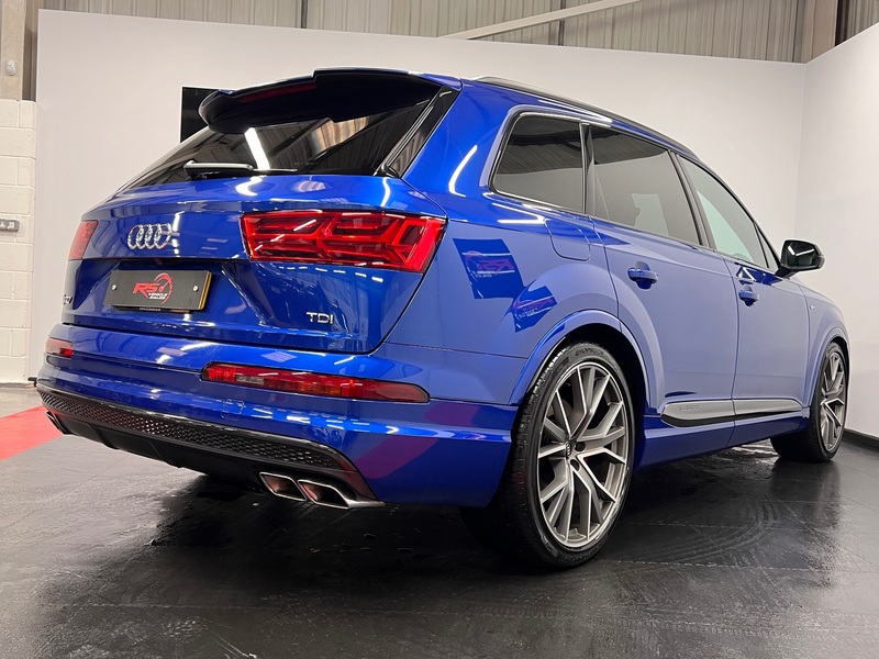 AUDI SQ7